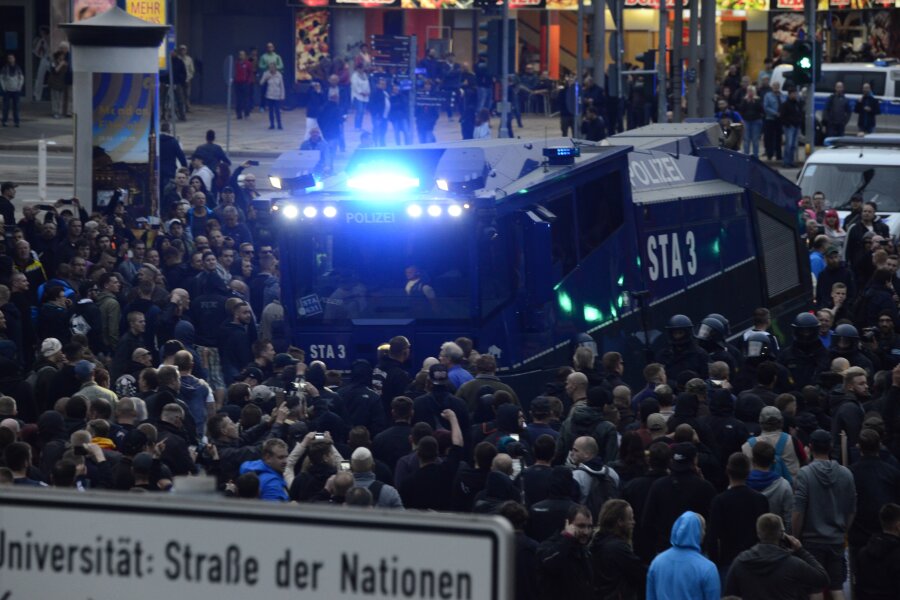 Liveticker: Tausende bei Demonstrationen in Chemnitz - 