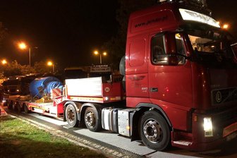 Lkw-Kontrollen an A4: Knapp die Hälfte muss stehenbleiben - Auch Schwerlasttransporte wurden kontrolliert.