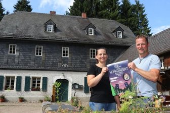 Lochmühle empfängt wieder Gäste - Nadine Barth und Marcus Heyn von den Freunden der Lochmühle freuen sich auf Gäste. 