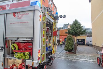 Lößnitz: Feuerwehr rückt zu Garagenbrand aus -