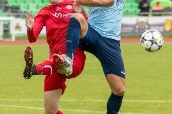 Lößnitzer geben nach gutem Start das Zepter aus der Hand - Traf für Motor Marienberg gegen Eintracht Niesky zum 2:0: Kevin Werner (rechts). 