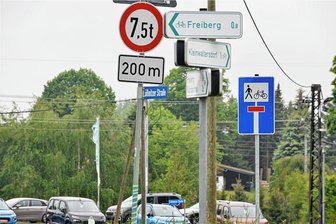 Lößnitzer Straße zwischen Freiberg und Kleinwaltersdorf wird Fahrradweg - Die Lößnitzer Straße zwischen Freiberg und Kleinwaltersdorf ist ab sofort Fahrradstraße.