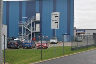 Logistikzentrum an der A4 wächst - Eine weitere Halle will das Unternehmen Cyberport an der B 101 in Siebenlehn errichten. Die Gebäudehöhe soll laut einem Firmenvertreter ebenfalls zwölf Meter betragen - auch um einen Schallschutz zur nahegelegenen Wohnbebauung zu gewährleisten. 