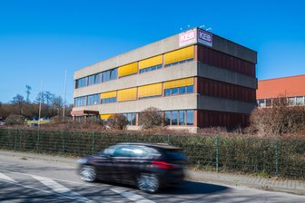 Lohnlücke zwischen Ost und West: Mitarbeiter einer Firma im Erzgebirge wollen nicht mehr zweite Klasse sein - Die Mitarbeiter der KEB Antriebstechnik Schneeberg fordern Tarifverhandlungen.