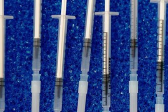 Lohnt sich das Warten auf Corona-Totimpfstoffe? - Das Virus verändert sich - auch die Impfstoffe werden angepasst. 