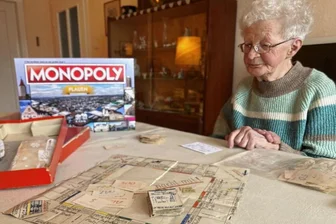 Lokales Monopoly-Spiel aus der Nachkriegszeit aufgetaucht - Lieselotte Albert hat die Monopoly-Variante ihre Bruders Wolfgang Albert aufbewahrt.