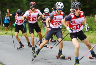 Lokalmatador sprintet aufs Treppchen - Tristan Sommerfeldt (2. v. r.) zeigte erneut sein Leistungsvermögen und landete beim Alpencup auf dem Treppchen. 