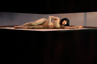 Loreen aus Schweden singt ihren Song "Tattoo".