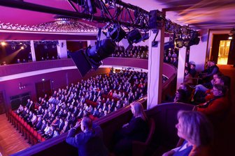 Losentscheid in Glauchau: AfD darf zum Neujahrsempfang sprechen - Der Glauchauer Neujahrsempfang geht am Freitag für geladene Gäste im Stadttheater über die Bühne.
