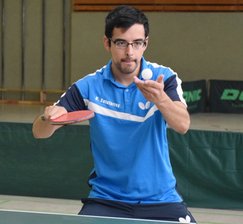 Lugauer bleiben ungeschlagen - Der Chilene Hernan Soto Torres bewies im Spiel gegen Biederitz Nervenstärke und sicherte am Ende das Unentschieden.