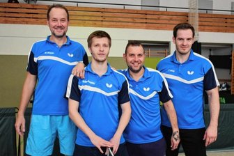 Lugauer greifen nach der Spitze - Sie wollen den Spitzenreiter aus Mühlhausen zu Fall bringen: Petr Wasik, Stanislaw Chornobaiew, Krisztian Katus und Thomas David (v.l.)