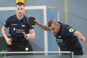 Lugauer Tischtennisspieler gehen auch künftig in der Regionalliga an die Platten - Krisztian Katus (r.) ist weg, Stanislav Chornobaiev bleibt den Lugauern in der Regionalliga treu.