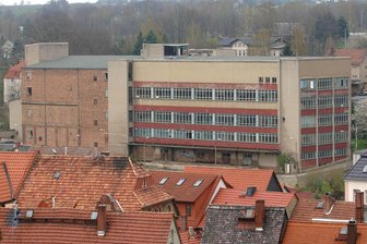 Lunzenauer Industriegeschichte: Schüler auf den Spuren der alten Betriebe - 2010 wurde die Industriebrache der Texturseide in Lunzenau abgerissen.