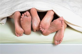 Ménage-à-trois - Terzett im Bett.