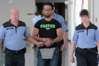 "Macheten-Mann" soll Postmeilensäulen-Reparatur zahlen -