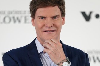 Unternehmer Carsten Maschmeyer (64) hat sich jetzt via Twitter an die deutsche Bundesregierung gewendet. Grund: Die schlechten IWF-Prognosen für die hiesige Wirtschaft.