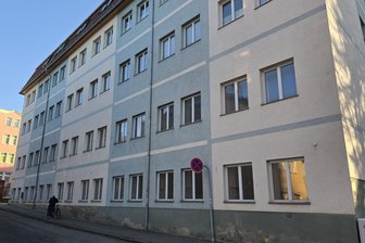 Mängel, Unsicherheit, offene Fragen: Die Pleite mehrerer Vivet-Firmen trifft auch Mieter in Werdau - Die Mieter des Komplexes an der Ziegelstraße sind informiert worden, dass der Vermieter, die Leokon P7 GmbH, einen Antrag auf Eröffnung eines Insolvenzverfahrens gestellt hat.