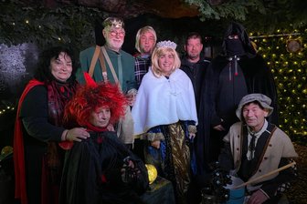 Märchen unter Tage: Besondere Aufführungen im Vogtland - Voriges Jahr zeigte das Mode- & Showteam Greiz „Der Teufel mit den drei goldenen Haaren“ im Bergwerk.