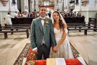 Märchenhochzeit in Bayern: Burgstädter heiratet in prächtigster Barockkirche Süddeutschlands - Traumhochzeit von Franziskus Stopp und seiner Lisa in der Basilika Waldsassen in Bayern. Sie wird als die prächtigste Barockkirche Süddeutschlands bezeichnet. Die beiden hatten sich beim Studium in Dresden kennengelernt und wohnen jetzt in Bayern.