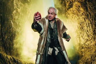 Märchenklassiker „Das kalte Herz“ mit Tom Pauls am Samstag im Naturtheater Bad Elster - Schauspieler Tom Pauls tritt am Samstag, 19 Uhr im Naturtheater Bad Elster im Märchen „Das kalte Herz“ auf.