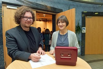 Magie zum Gruseltag: Mentalisten-Show erstmals zu Halloween in Oederan - Erika Wünsch, begründete die Konzertreihe und gestaltete sie bis 2023, Kristian Schulze folgte als Kulturmanager.