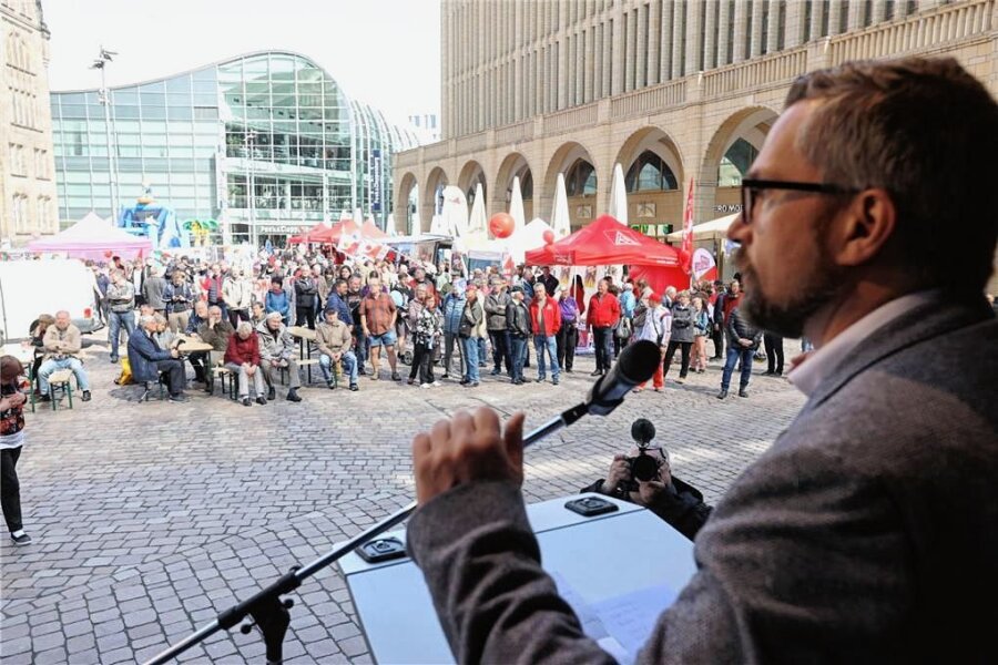 Mai-Kundgebung in Chemnitz: Dulig spricht auf Neumarkt - Sachsens Wirtschaftsminister spricht zum Tag der Arbeit auf dem Neumarkt in Chemnitz. 