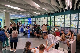 „Makers United“ in Chemnitz: Diese Stände sollten Sie besuchen - Großer Andrang bei der „Makers United“ in der Stadthalle bereits am Donnerstag. Am Samstag und am Sonntag ist für das allgemeine Publikum geöffnet.