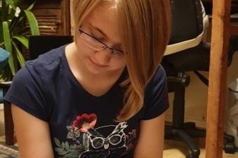 Malen, Segeln, Hip-Hop und die Distel - In ihrer Freizeit malt Annemarie Weise gern. Es ist eines ihrer liebsten Hobbys.