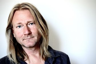 Manchmal klingt er wie eine ganze Band: Sänger Christian Haase auf „Sternezählentour“ in Oederan - Der Musiker Christian Haase ist bekannt als Sänger der Band "Die Seilschaft".