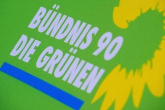 Mann attackiert Grünen-Wahlstand in Plauen mit Eiern -