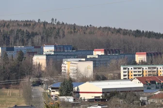 Mann aus Flöha erstickt seine Ehefrau mit Kissen: „Die beiden hatten eine sehr gute Beziehung“ - Der erschütternde Vorfall ereignete sich im Neubaugebiet Sattelgut in Flöha.