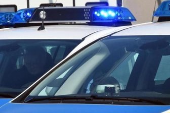 Mann droht Bahnfahrer mit dem Tod -