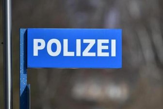 Mann flüchtet mit elfjährigem Sohn vor Polizei -