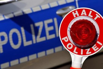 Mann hat es in Zwickau auf Autoantennen abgesehen -
