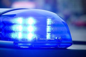 Mann mit Drogen im Gepäck am Zwickauer Hauptbahnhof geschnappt - Rauchen außerhalb der Rauchzone auf einem Bahnsteig wurde einem Mann zum Verhängnis: So wurden Bundespolizisten auf ihn aufmerksam. Dabei entdeckten sie Amphetamine, Haschisch und mehr.