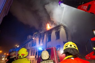 Mann tötete seine Frau und zündete Haus an -