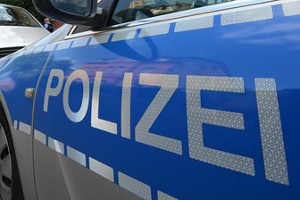 Mann überfällt Supermarkt in Zwickau - 