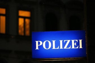 Mann von Gruppe geschlagen und verletzt -