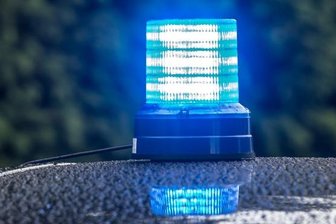 Mann will Streit schlichten und wird selbst bedroht und beraubt -