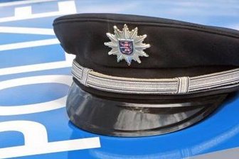 Mann zieht sich bei Sturz schwere Verletzungen zu - 