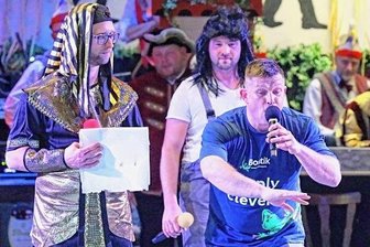 Mannichswalde: Narren feiern - Die Mannichswalder Narren zeigten Neues und Altes aus ihren Programmen.