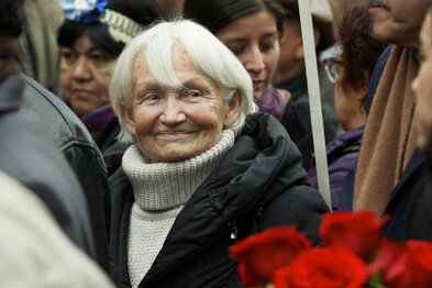Margot Honecker gestorben - Honecker 2010 bei der Beerdigung des Parteichefs der chilenischen Kommunisten Luis Corvalan.