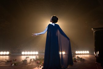 „Maria“ wird im Kino Casablanca im „Gaso“ in Zwickau gezeigt - Maria Callas (Angelina Jolie) steht ein letztes Mal auf der Bühne.