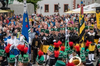 Marienberg: Bergparade und „Offene Höfe“ stehen an - Unter anderem wegen der Großen Bergparade, wie hier anlässlich „500 Jahre Marienberg“, kommt es zu Verkehrsraumeinschränkungen