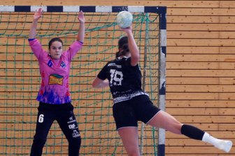 Marienbergs Handballerinnen dürfen endlich wieder jubeln - HSV-Torhüterin Helene Enger erwischte einen bärenstarken Tag.