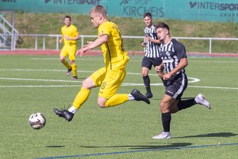 Marienbergs junge Landesklasse-Kicker zahlen Lehrgeld - Der Marienberger Florian Martin (links) enteilt hier Gegenspieler Diego Köhler.