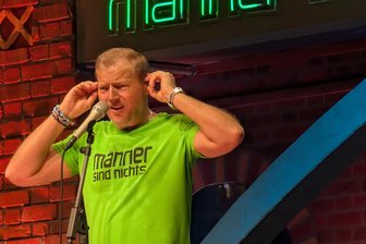 Mario Barth und der Thermomix: Wenn das Küchenwunder zum Comedy-Opfer wird! - Mario Barth begeisterte in Chemnitz etwa 5000 Besucher seiner neuen Show: „Männer sind nichts ohne die Frauen“.