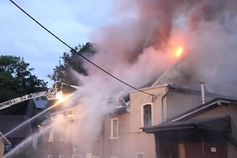 Markersbach: Großbrand im Sägewerk Frenzel - 53-Jährige verletzt -