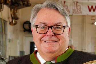 Markneukirchen: Unternehmer Gerhard A. Meinl für Lebenswerk ausgezeichnet - Der in Markneukirchen stark engagierte Gerhard A. Meinl wurde für sein Lebenswerk ausgezeichnet.