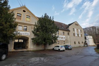 Marstall-Projekt in Waldenburg: Stadtrat räumt Investoren mehr Zeit für Geld-Beschaffung ein - Blick zum Marstall in Waldenburg. Die Investoren haben mehr Zeit für die Beschaffung der Fördermittel.